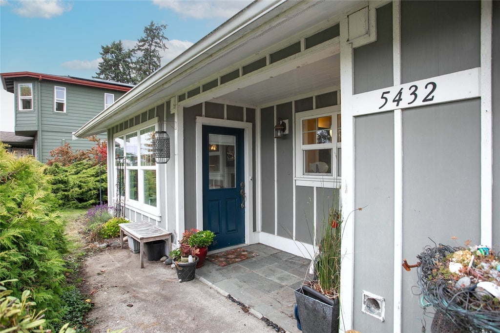 Photo of 5432 Salish Road, Blaine, WA 98230 (MLS # 2599110)