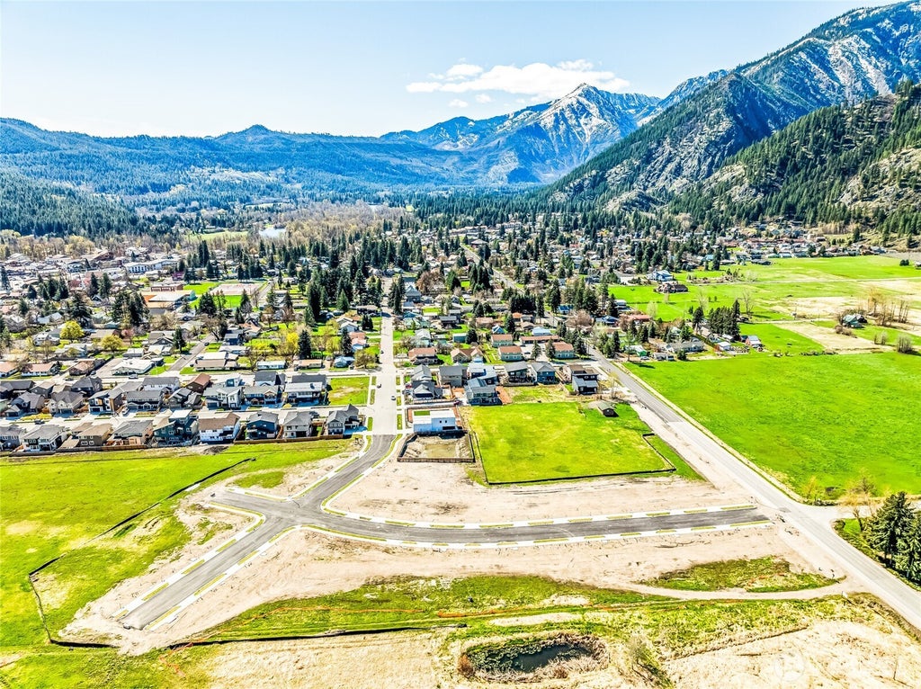 Photo of 714 Cascade Street, Leavenworth, WA 98826 (MLS # 2590070)