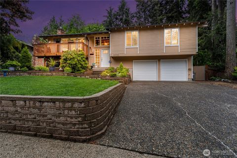 Photo of 33762 32nd Avenue SW, Federal Way, WA 98023 (MLS # 2522698)