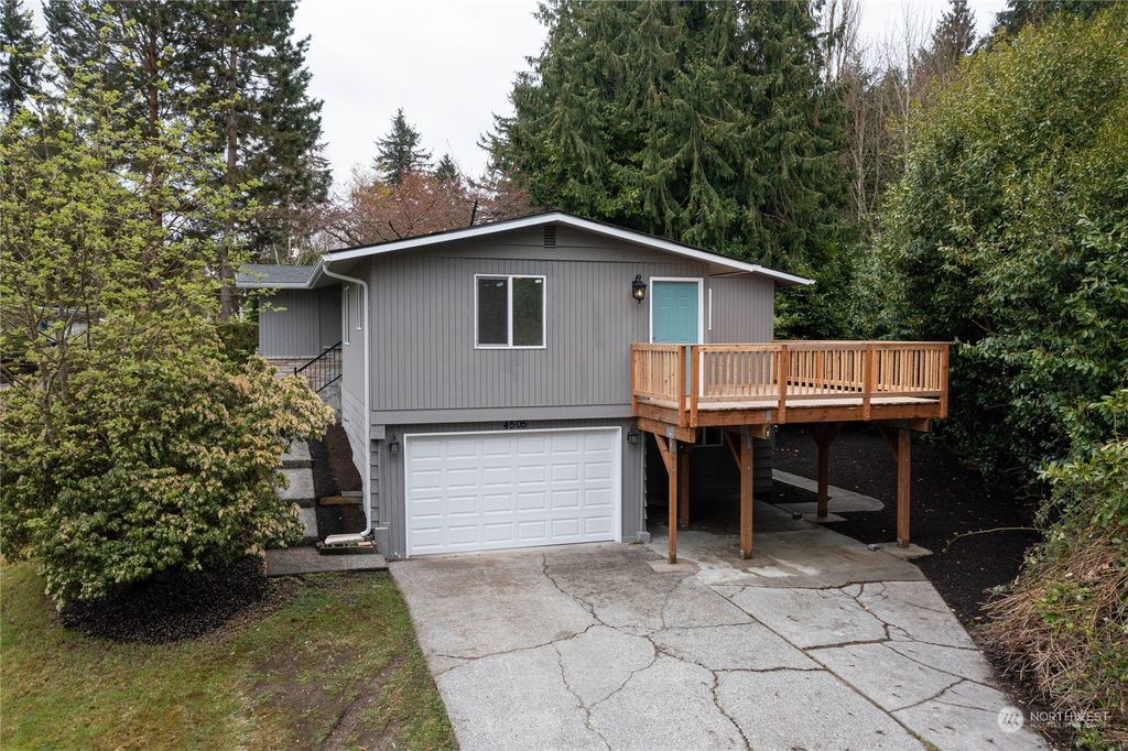 Photo of 4505 Crescent Avenue, Everett, WA 98203 (MLS # 2059253)