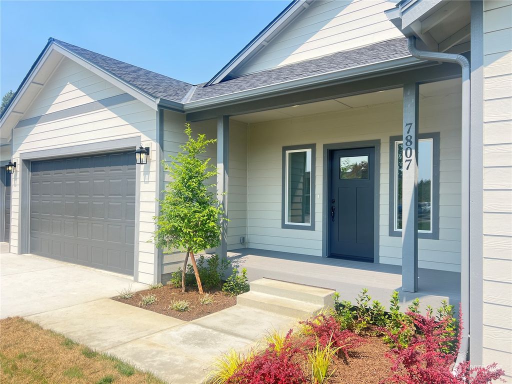 Photo of 7807 NW 272nd Street NW, Stanwood, WA 98292 (MLS # 2275043)
