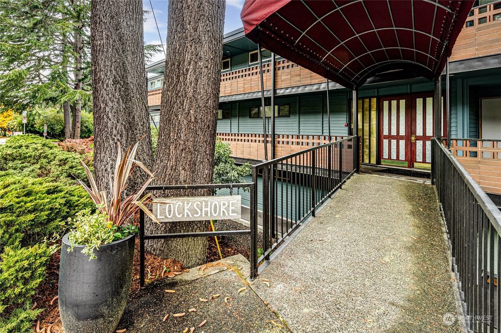 Photo of 3200 W Commodore Way #205, Seattle, WA 98199 (MLS # 2178849)