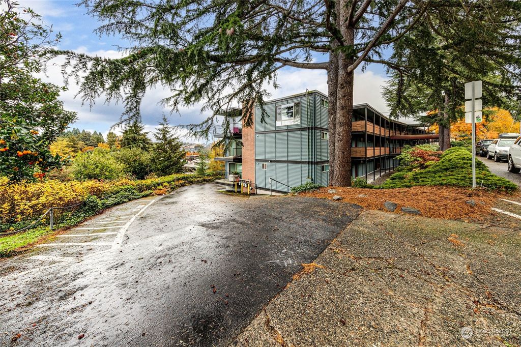 Photo of 3200 W Commodore Way #205, Seattle, WA 98199 (MLS # 2178849)