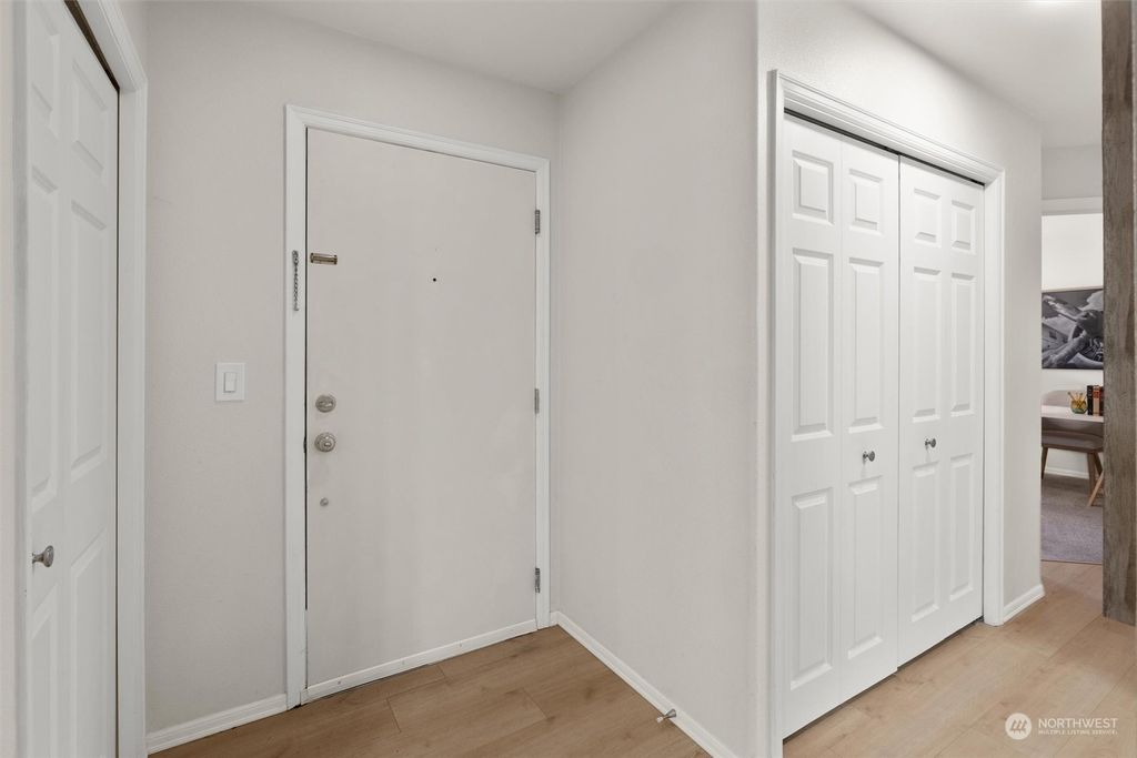 Photo of 18501 SE Newport Way #G-133, Issaquah, WA 98027 (MLS # 2186219)