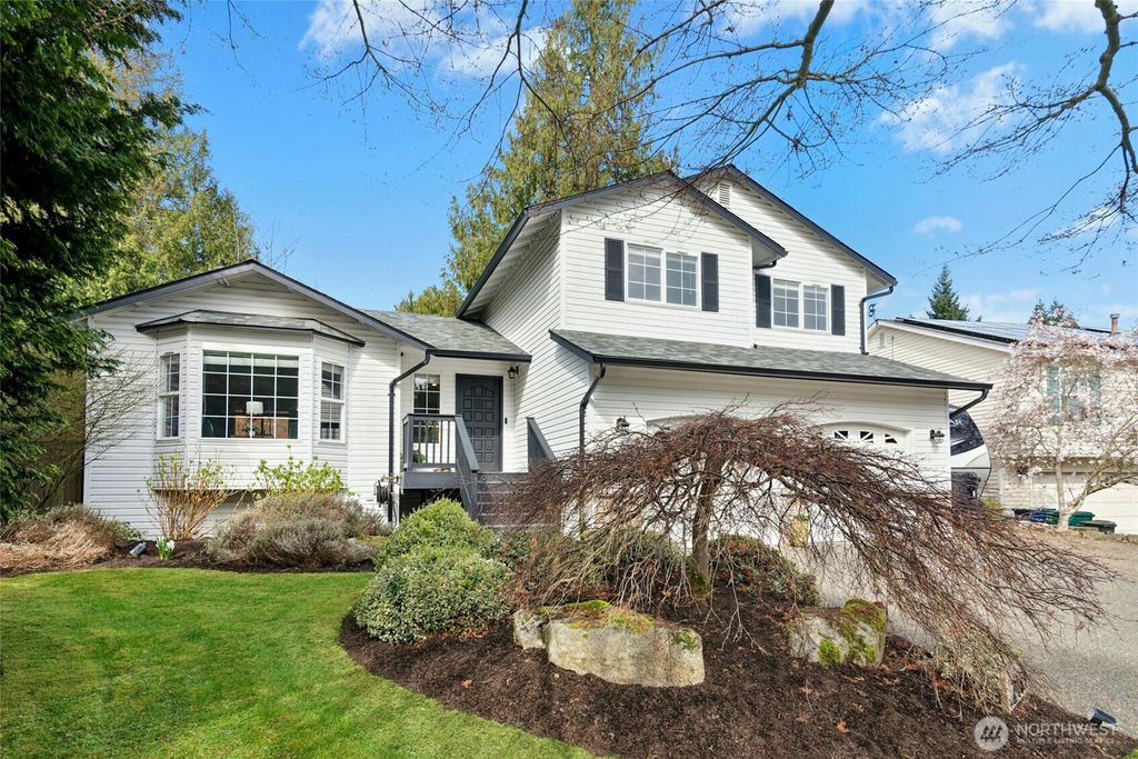 Photo of 2413 101st Street SE, Everett, WA 98208 (MLS # 2499410)