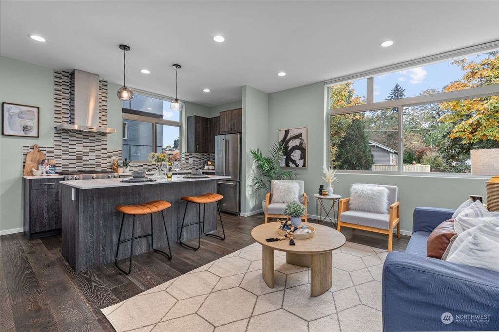 Photo of 716 A Martin Luther King Jr Way, Seattle, WA 98122 (MLS # 2303870)