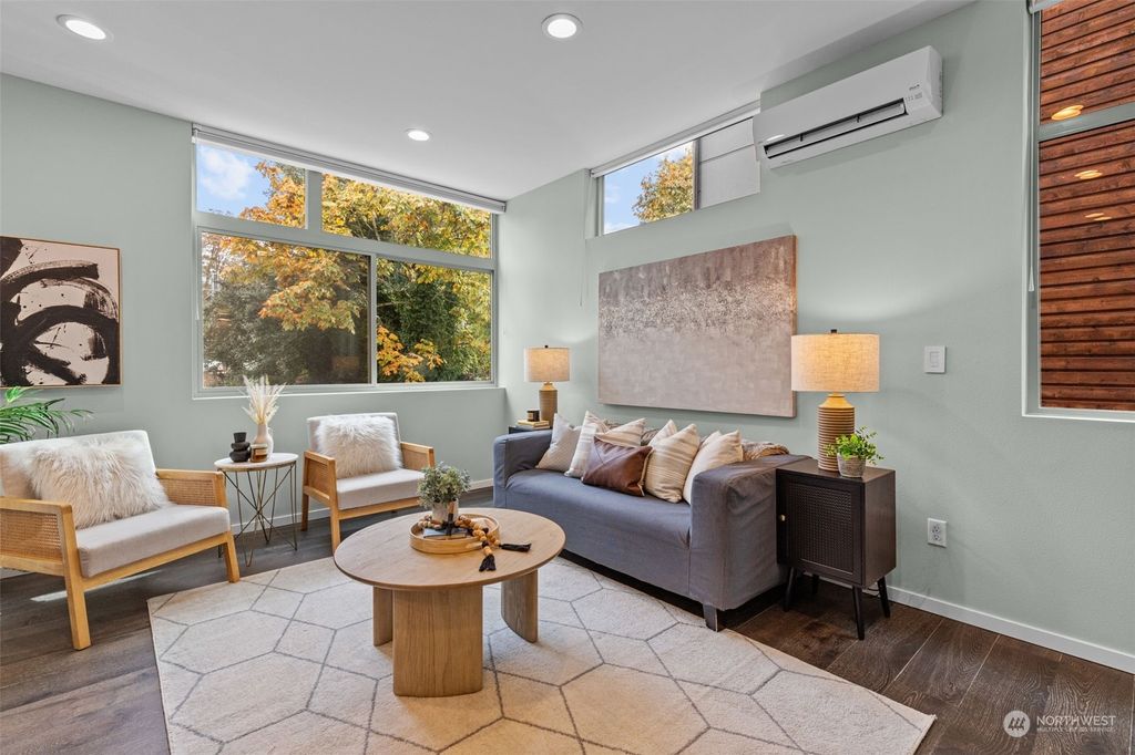 Photo of 716 A Martin Luther King Jr Way, Seattle, WA 98122 (MLS # 2303870)