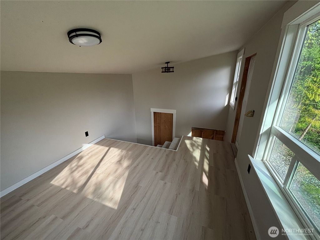listing image 9367047163881221162