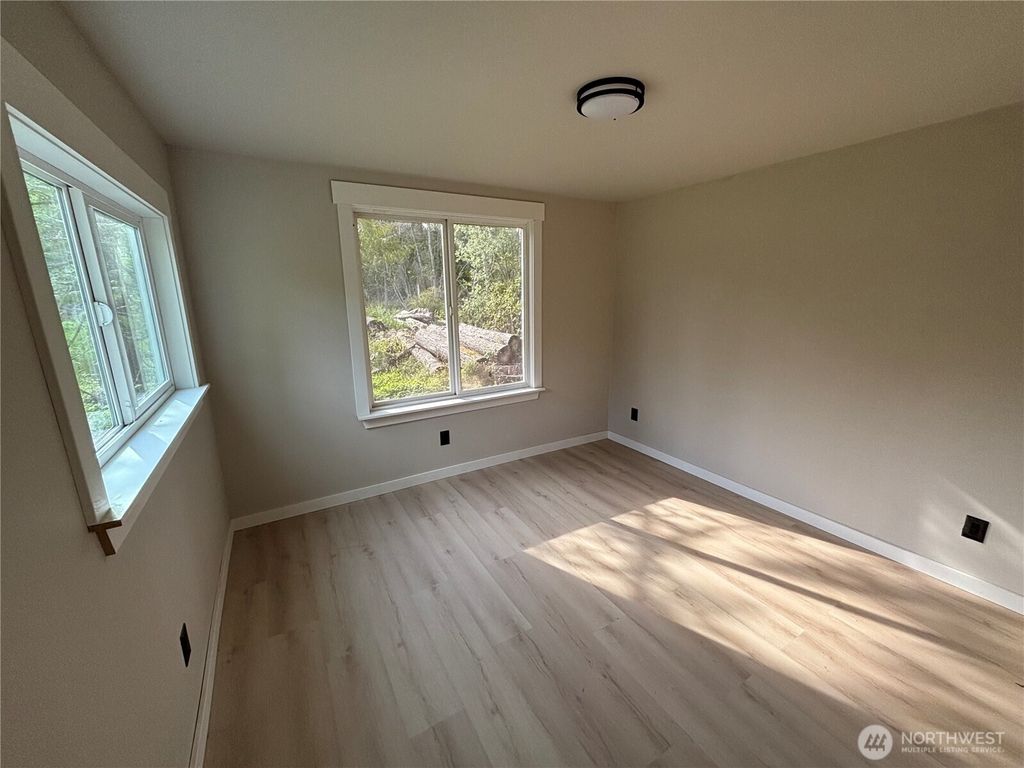 listing image 9365022779488611010