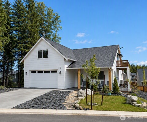 Photo of 513 PAPERBARK DR DR, Blaine, WA 98230 (MLS # 2587684)