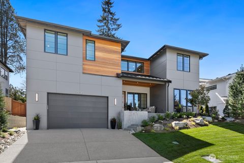 Photo of 15045 SE 45th Place, Bellevue, WA 98006 (MLS # 2498581)