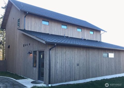 Photo of 827 Engle Road, Coupeville, WA 98239 (MLS # 2467609)