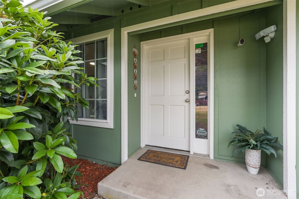 Photo of 14920 12th Avenue E, Tacoma, WA 98445 (MLS # 2547186)