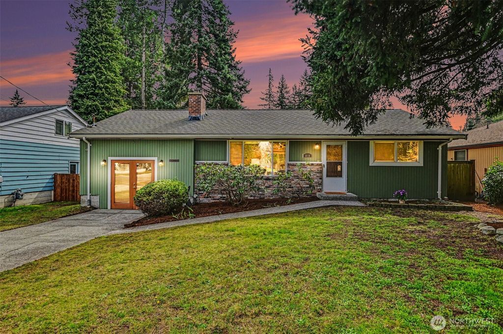 Photo of 819 NE 180th Street, Shoreline, WA 98155 (MLS # 2500771)