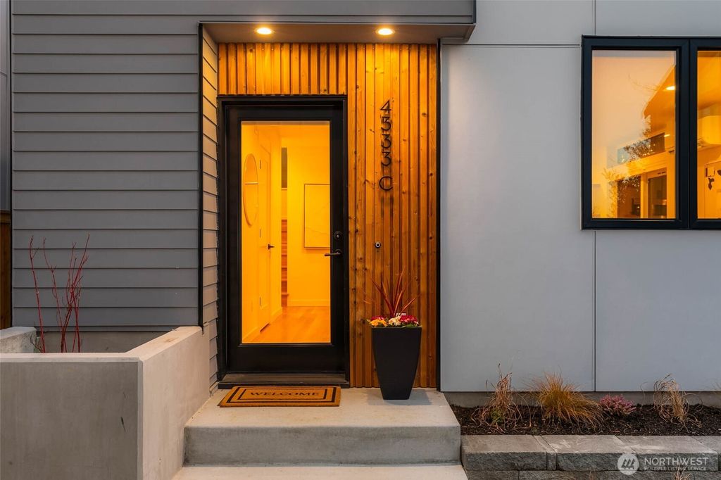 Photo of 4333 30th Avenue W #C, Seattle, WA 98199 (MLS # 2341632)