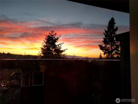 Photo of 120 NW 39th Street #407, Seattle, WA 98107 (MLS # 2437222)