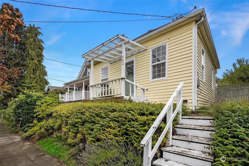 Photo of 742 N 71st Street, Seattle, WA 98103 (MLS # 2168180)