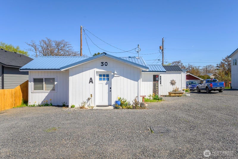 30 Cherry Street S