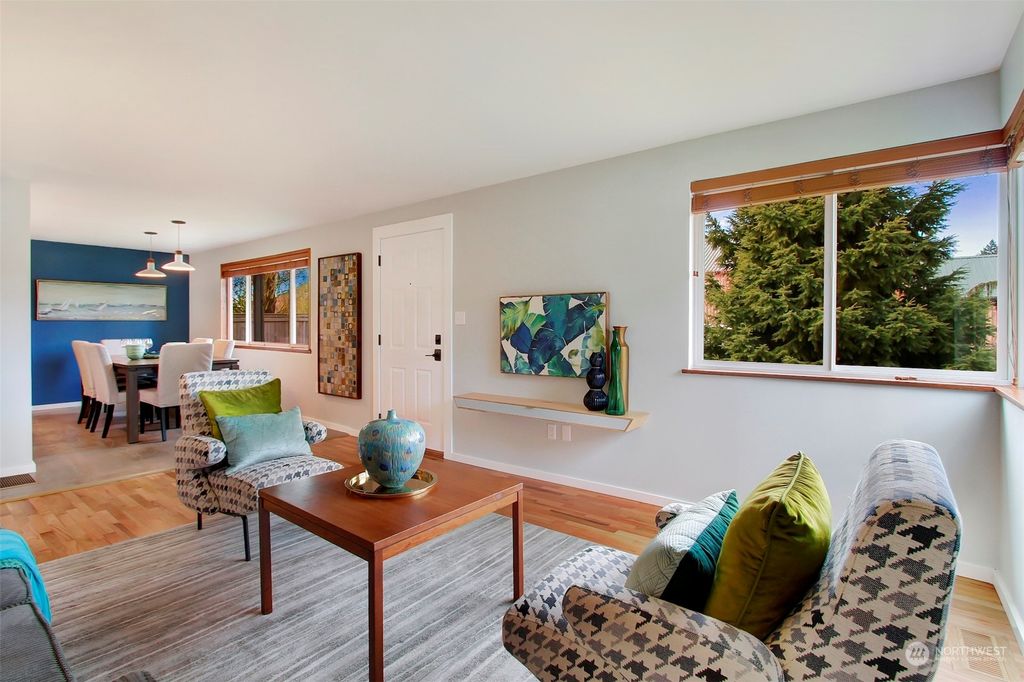 Photo of 18574 Midvale Avenue N, Shoreline, WA 98133 (MLS # 2206624)