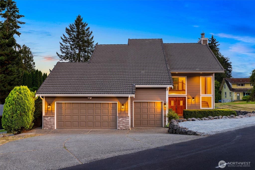 Photo of 1802 118th Avenue NE, Lake Stevens, WA 98258 (MLS # 2569340)