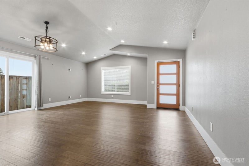 2215 NE 88Th Street