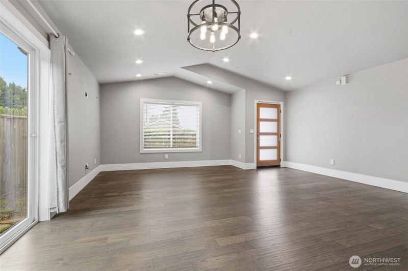 2215 NE 88Th Street