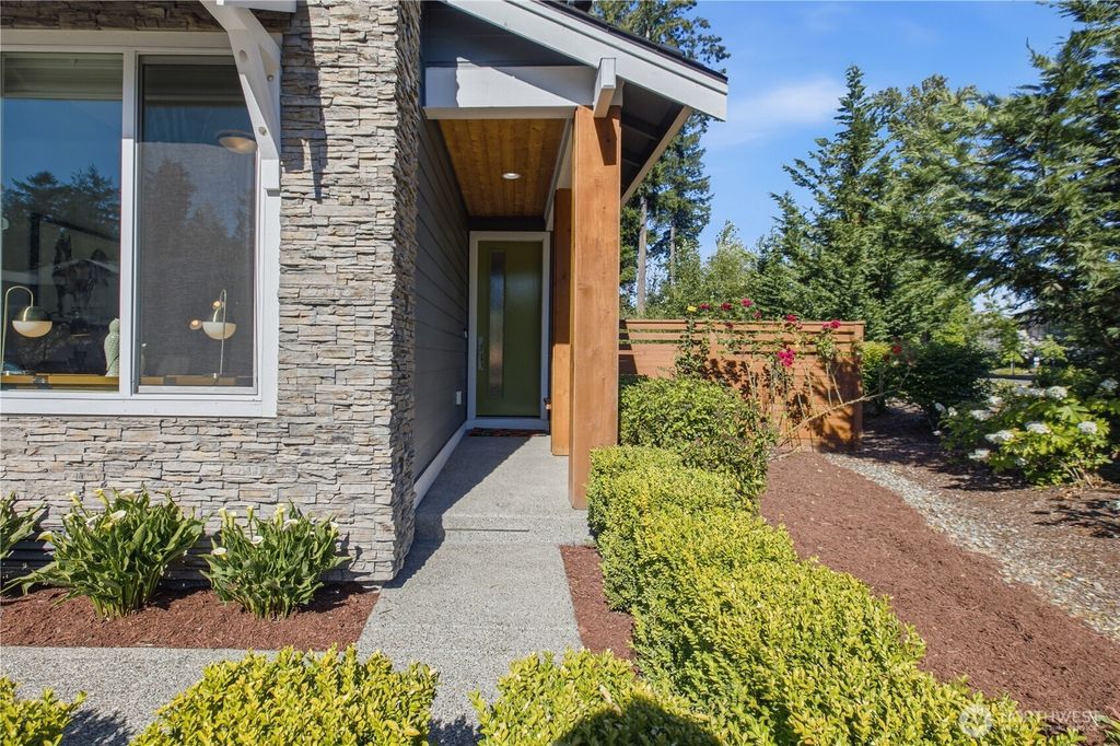 Photo of 13165 176th Avenue E, Bonney Lake, WA 98391 (MLS # 2553486)