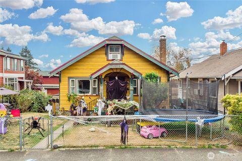 Photo of 4822 S L Street, Tacoma, WA 98408 (MLS # 2438885)