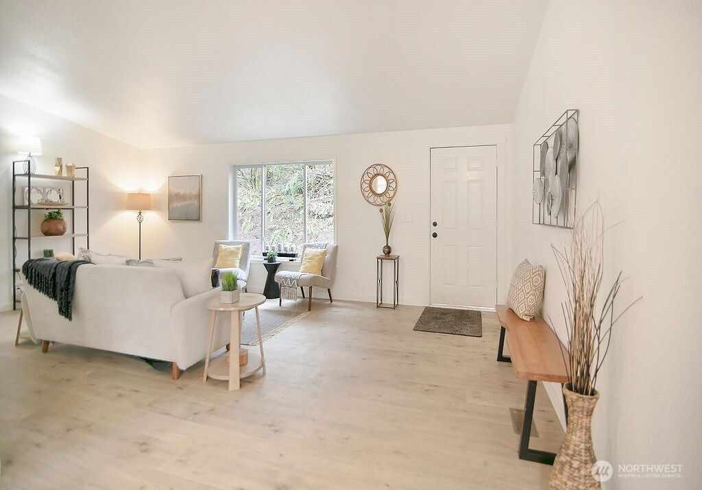 Photo of 27 Line Drive, Kelso, WA 98626 (MLS # 2494664)