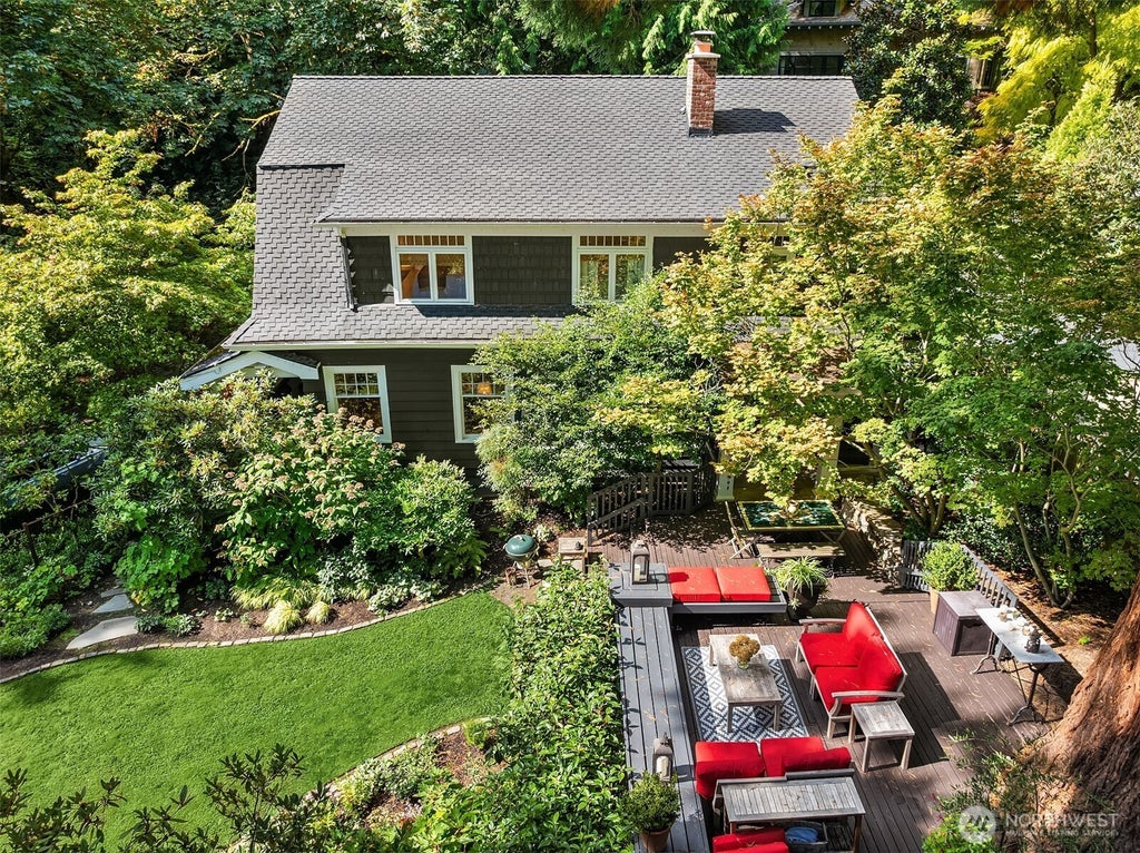 Photo of 3816 E Spring Street, Seattle, WA 98122 (MLS # 2581865)