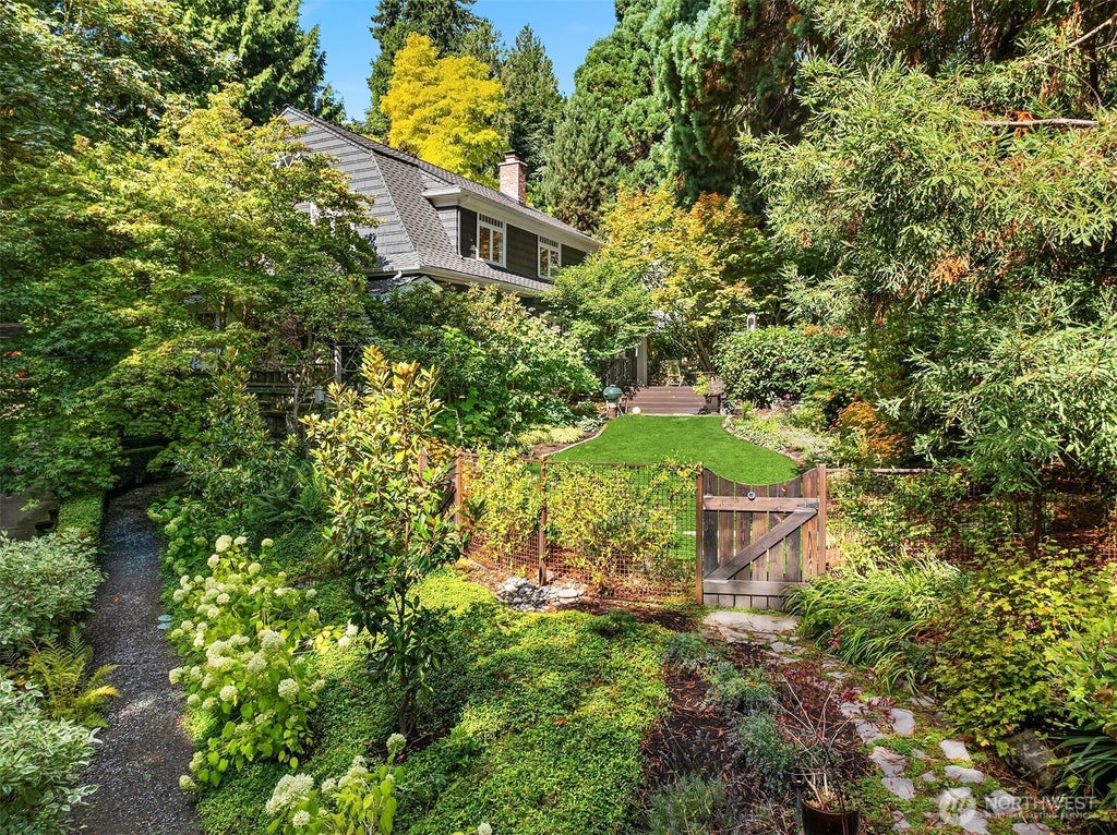 Photo of 3816 E Spring Street, Seattle, WA 98122 (MLS # 2581865)