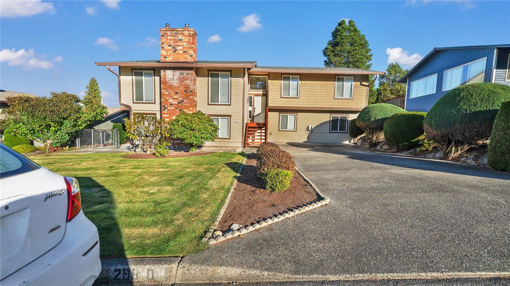 Photo of Federal Way, WA 98023 (MLS # 2594691)