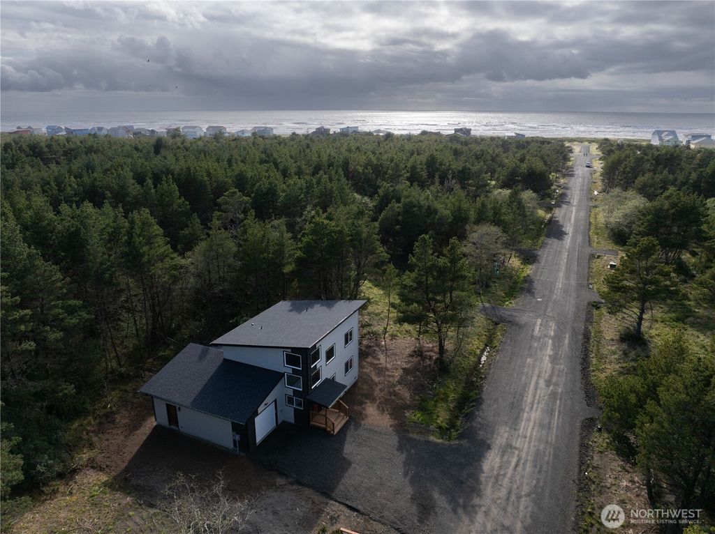 Photo of 1235 Sunset Beach Lane, Westport, WA 98595 (MLS # 2508235)