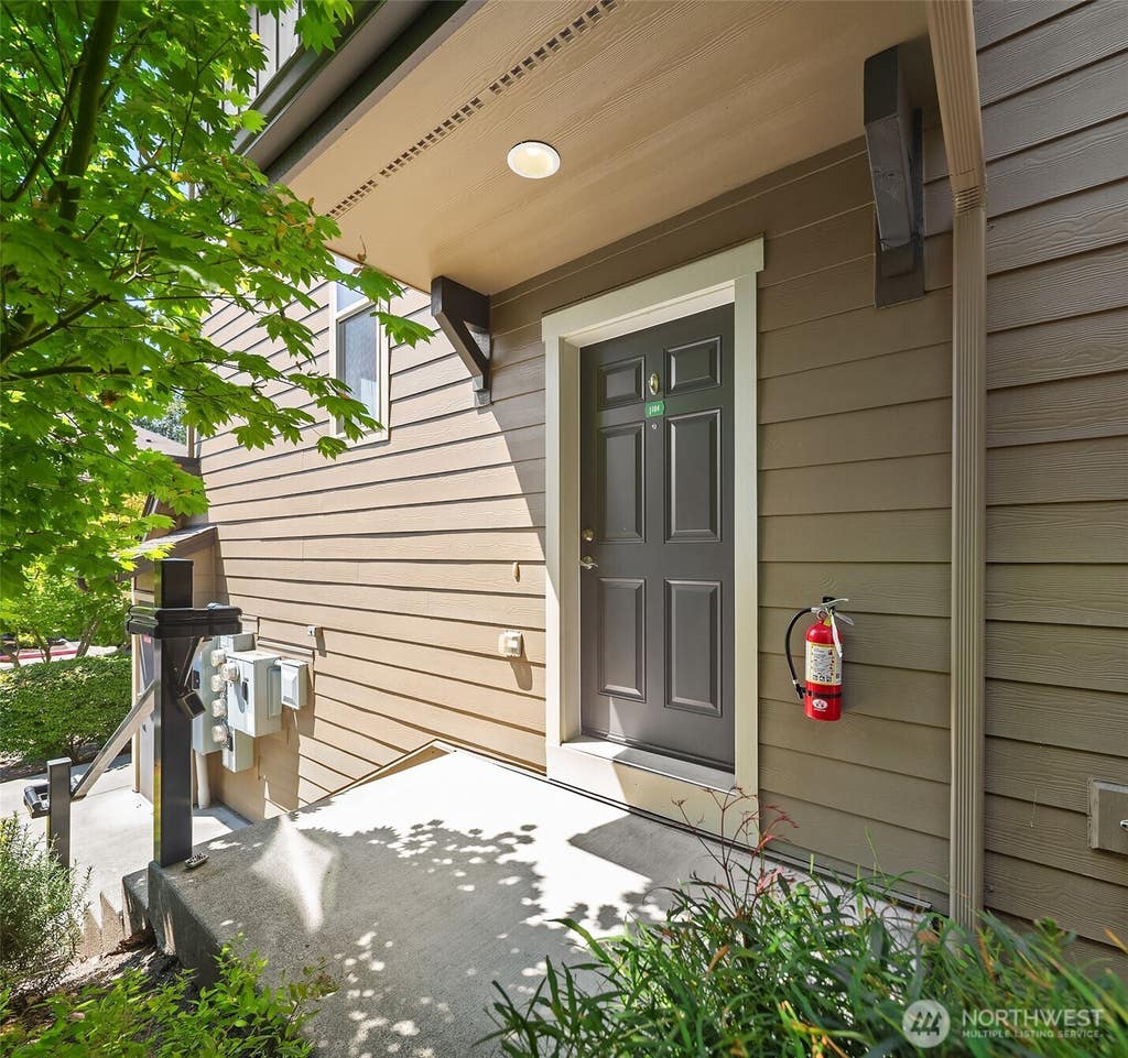 Photo of 1900 Weaver Road #J104, Snohomish, WA 98290 (MLS # 2563958)