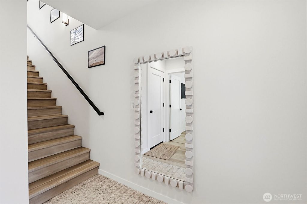 Photo of 902 N 86th Street, Seattle, WA 98103 (MLS # 2526851)