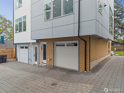 Photo of 902 N 86th Street, Seattle, WA 98103 (MLS # 2526851)