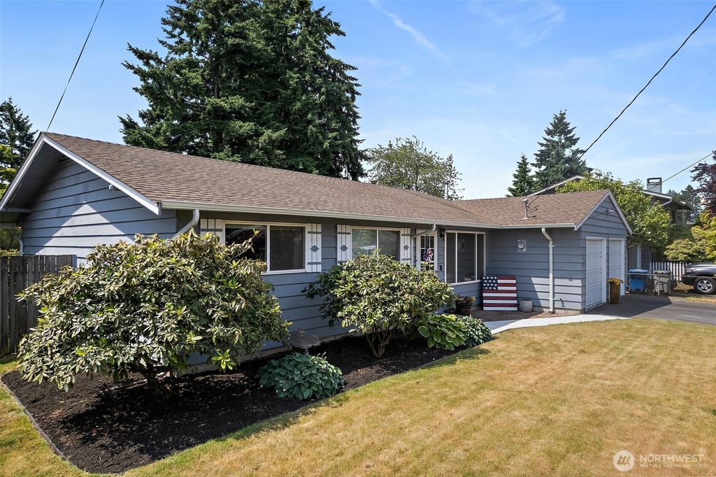 Photo of 4245 290th Street, Auburn, WA 98001 (MLS # 2390238)