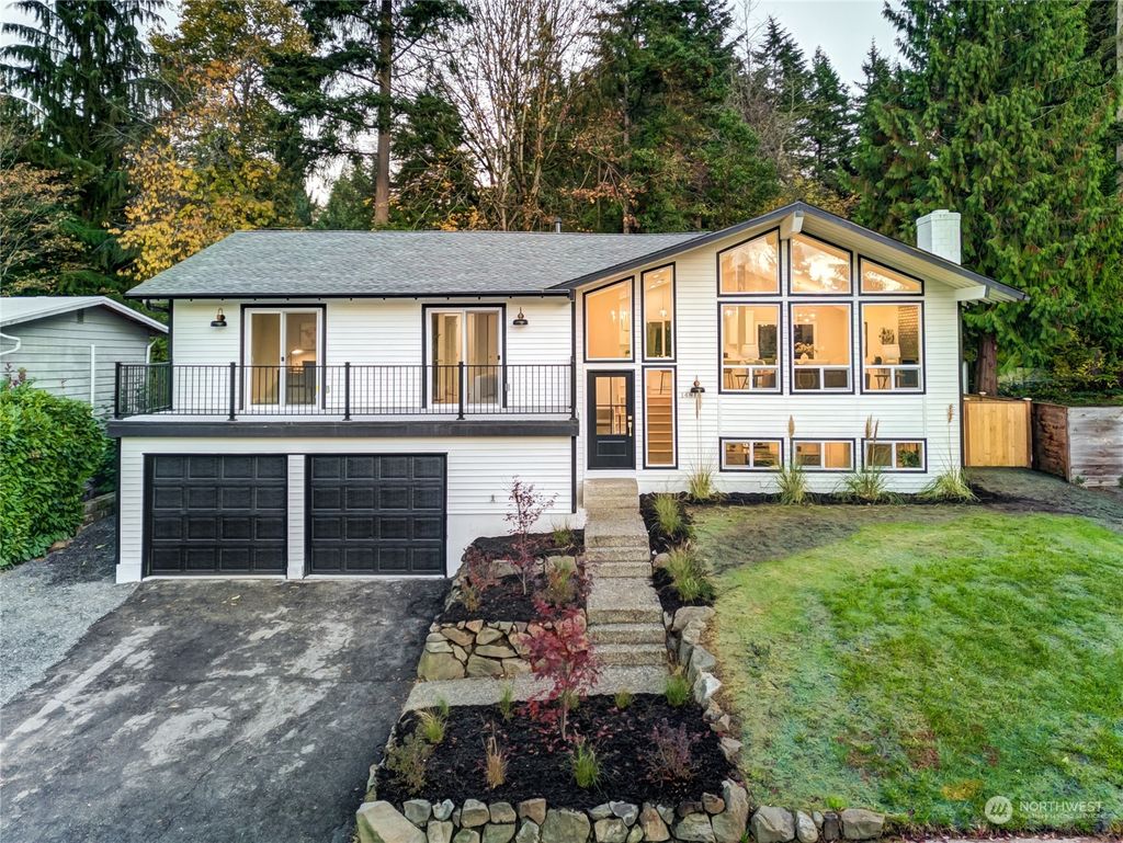 Photo of 14816 116th Place NE, Kirkland, WA 98034 (MLS # 2308441)