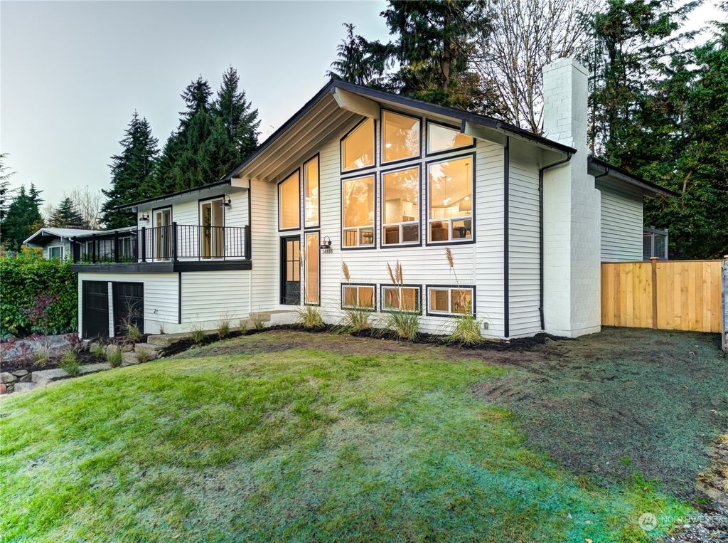 Photo of 14816 116th Place NE, Kirkland, WA 98034 (MLS # 2308441)