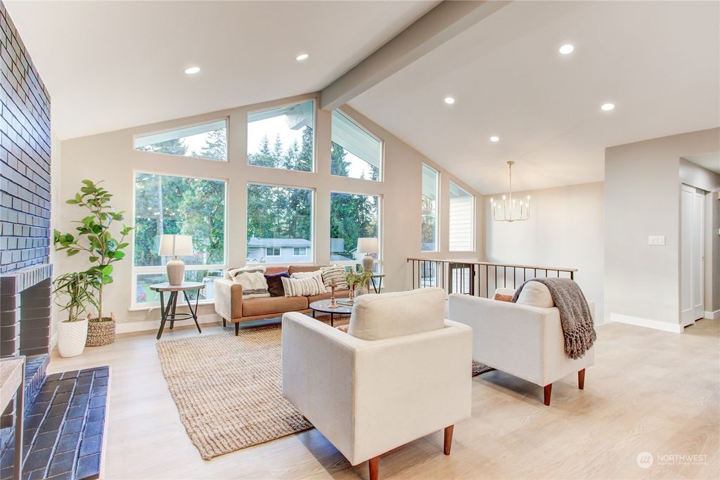 Photo of 14816 116th Place NE, Kirkland, WA 98034 (MLS # 2308441)