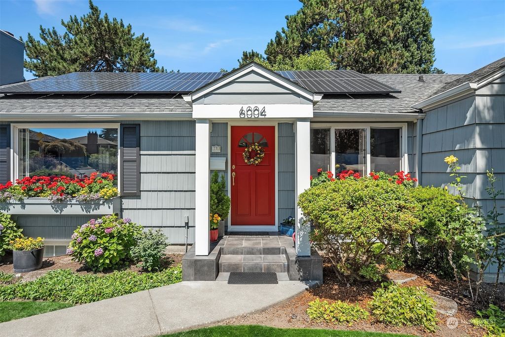 Photo of 6004 NE 60th Street, Seattle, WA 98115 (MLS # 2190265)