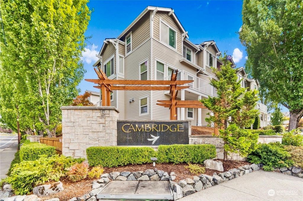 Photo of 11832 NE 162nd Court #6-4, Bothell, WA 98011 (MLS # 2193925)