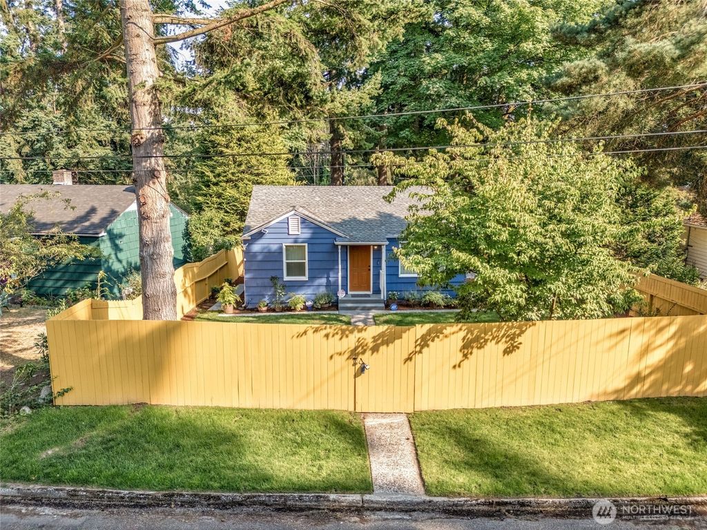 Photo of 14330 24th Place NE, Seattle, WA 98125 (MLS # 2430593)