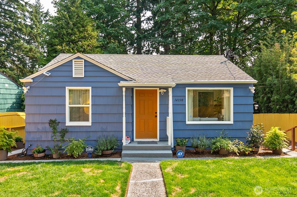 Photo of 14330 24th Place NE, Seattle, WA 98125 (MLS # 2430593)