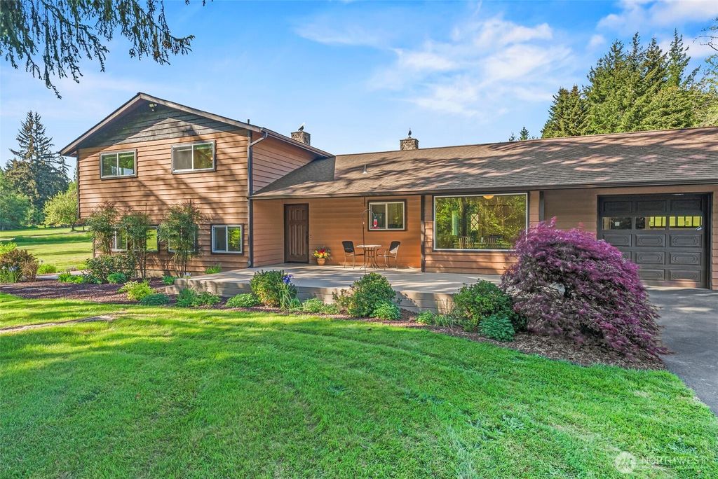 Photo of 1350 Stella Road, Longview, WA 98632 (MLS # 2515645)