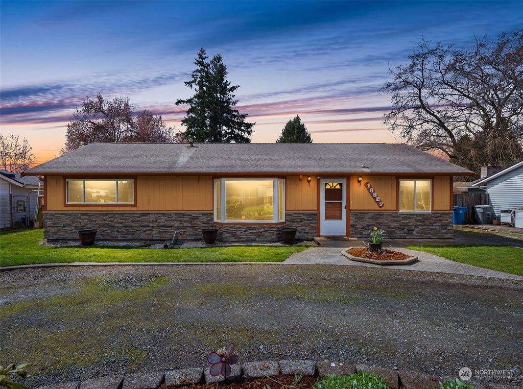 Photo of 16827 126th Place SE, Renton, WA 98058 (MLS # 2055180)