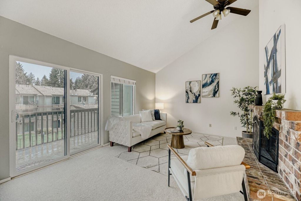 Photo of 12904 126th Court NE #J302, Kirkland, WA 98034 (MLS # 2480505)