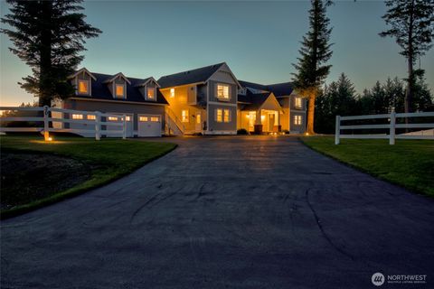 30 Chauncey Lane W Pacific Beach WA 98571