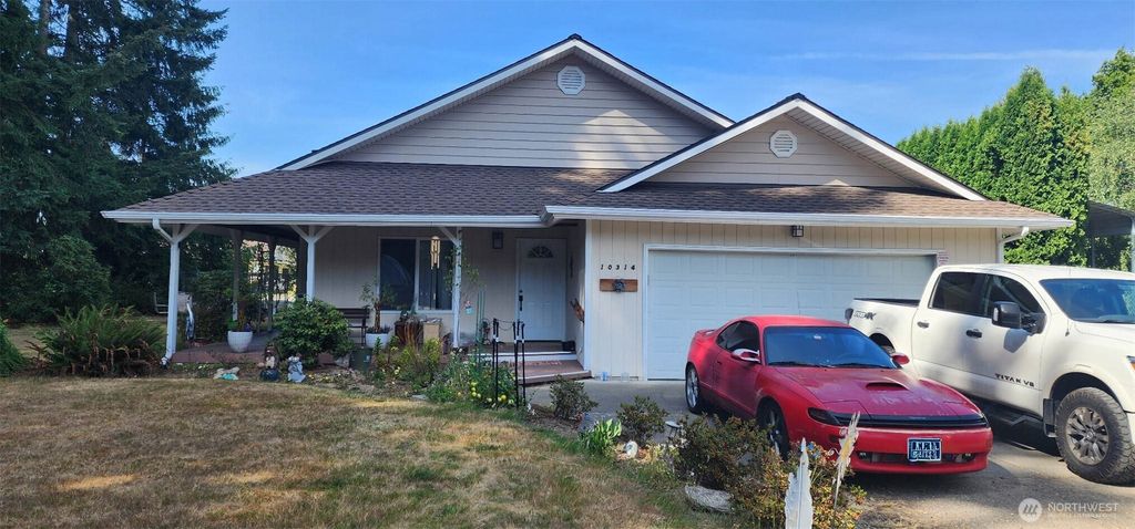 Photo of 10314 SE 194th Place, Renton, WA 98055 (MLS # 2437816)