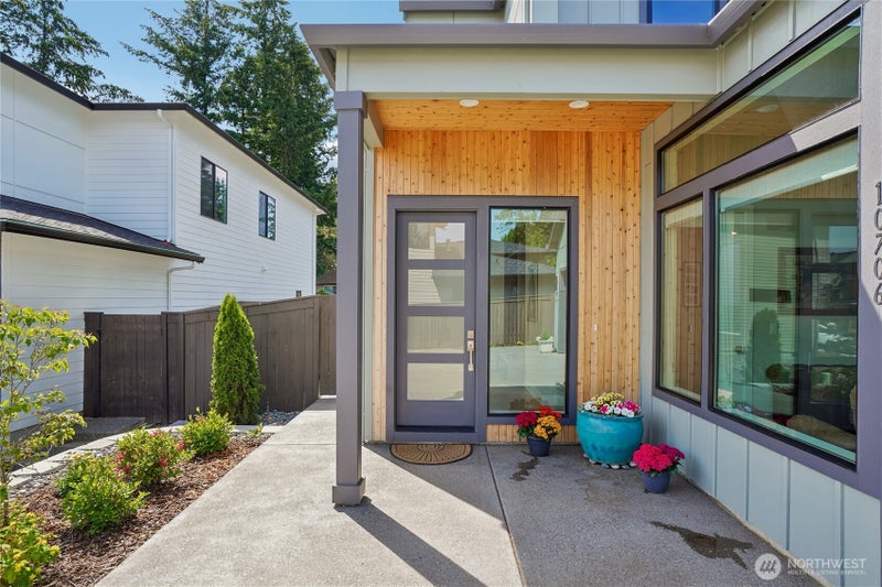 10706 SE 13th Circle
